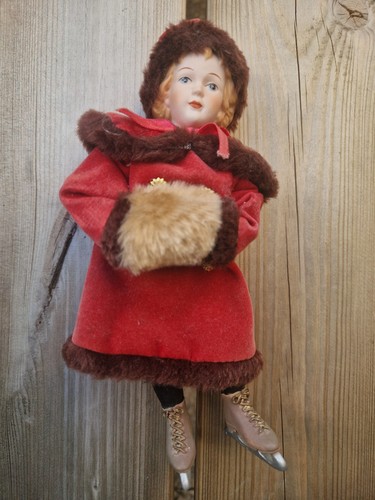 Vintage christmas ice skating - vintage, christmas/ice-skating