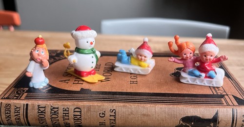 Vintage christmas plastic cake - vintage,