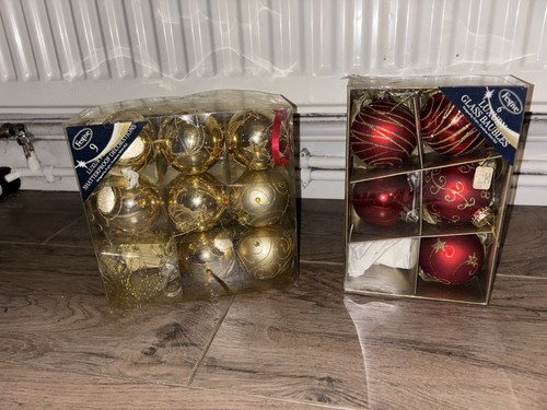 Festive vintage baubles - vintage, boxes