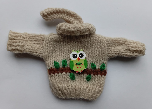 Hand knitted mini beige - hand,